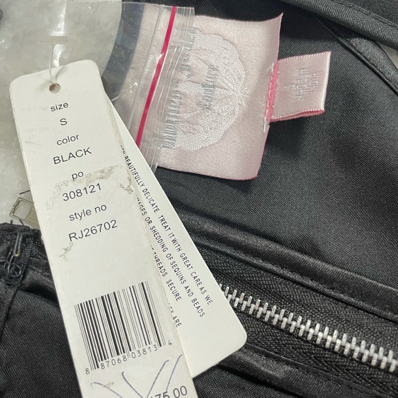 Romeo & Juliet SMALL Sparkle Top - Picture 7 of 8